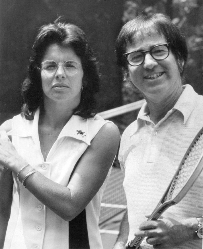 1973 American Tennis Champions Billy Jean King & Bobby Riggs Press Photo