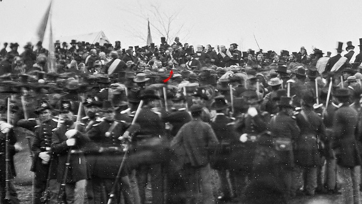 crowds of citizens and soldiers listening to Lincoln (red arrow) give the Gettysburg address crowds of citizens and soldiers listening to Lincoln (red arrow) give the Gettysburg address