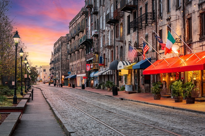 modern view of River Street in Savannah, Georgia