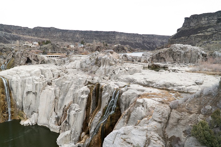Shoshone Falls in the summertime Shoshone Falls in the summertime